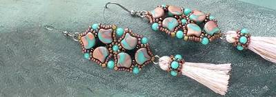 NEW FREE PATTERN FOR EARRINGS WITH A SHAPE OF WINGS