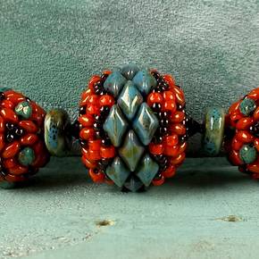 "Serengeti" beaded bead