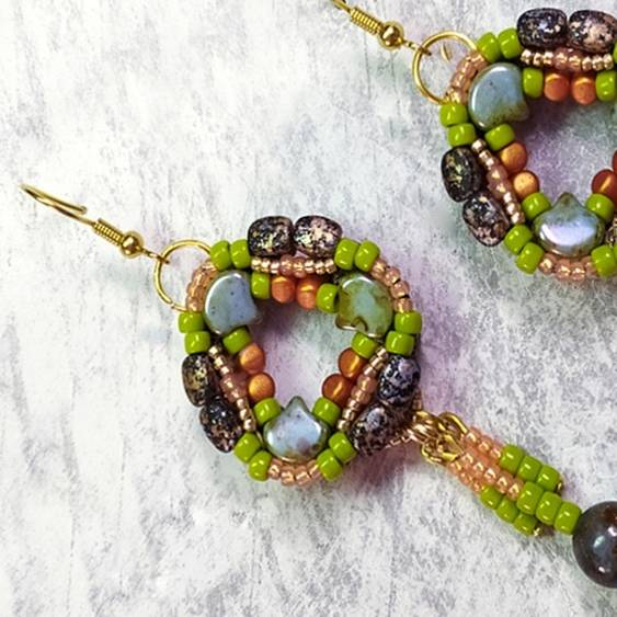 NEW FREE PATTERN FOR COLOURFUL EARRINGS