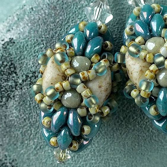 USE THE BEADED BEAD TO MAKE INTERESTING JEWELS