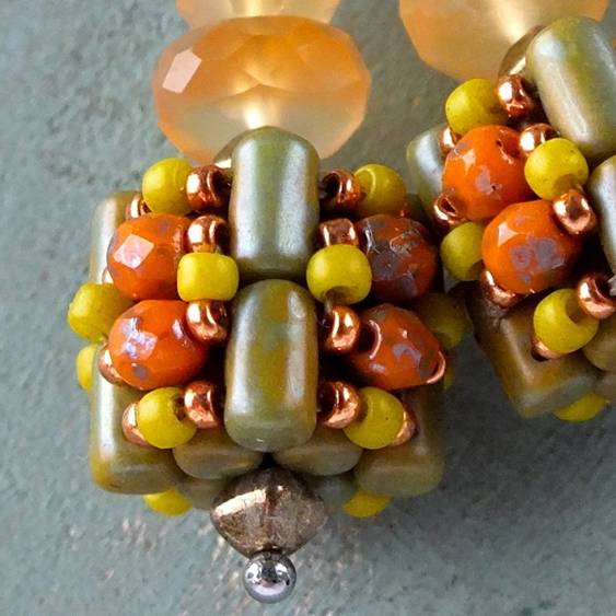 THE INTERESTING-SHAPED BEADED BEAD