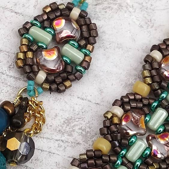 CREATE YOURSELF NICE JEWELLERY SET ACCORDING TO NEW PATTERN