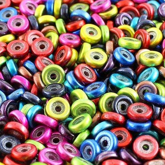 MATUBO WHEEL BEADS™ pressed beads